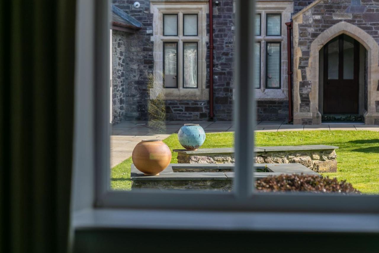 Penrhiw Priory Guest House Сейнт Дейвидс Екстериор снимка