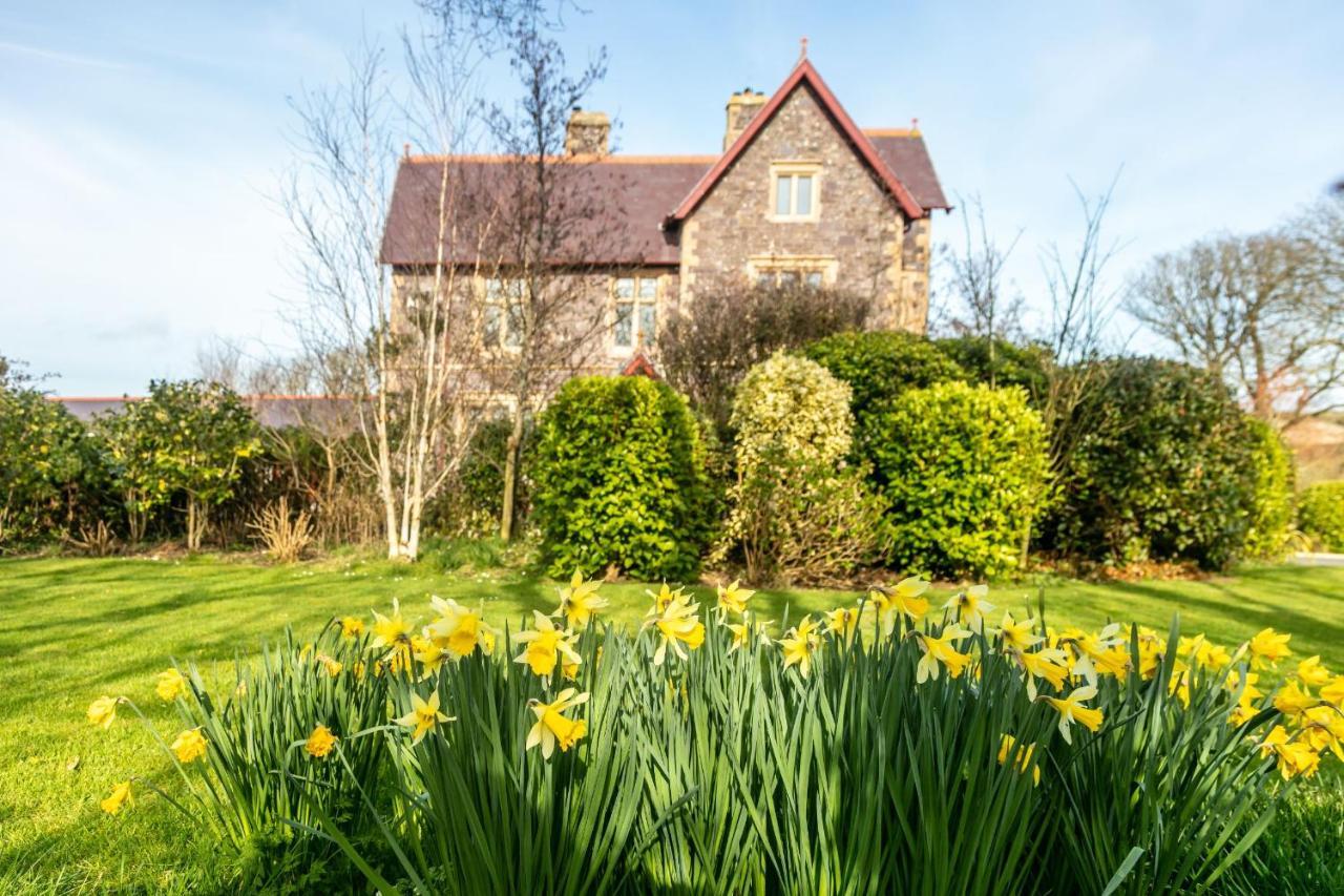 Penrhiw Priory Guest House Сейнт Дейвидс Екстериор снимка
